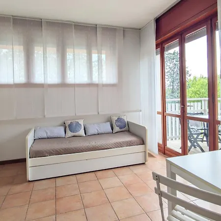 Last Minute Apartment